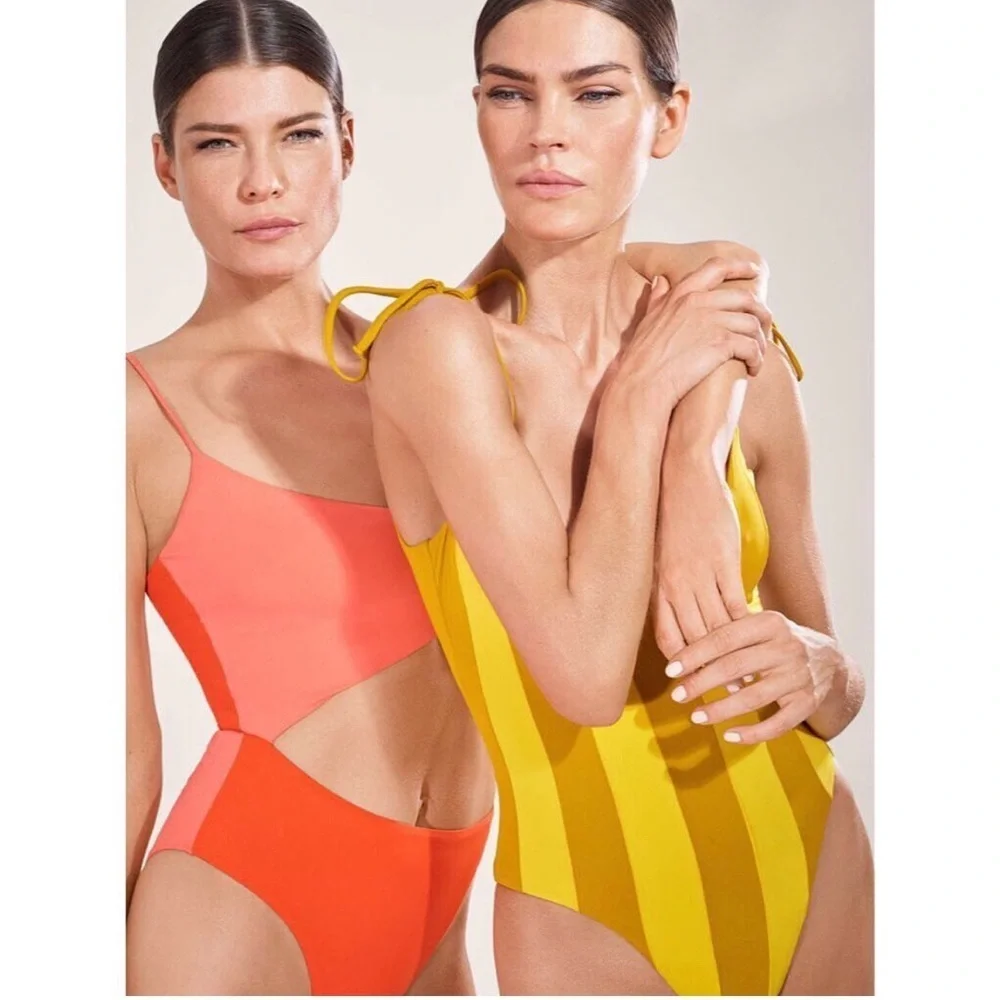 NWT Sian Swimwear Bathing Suit